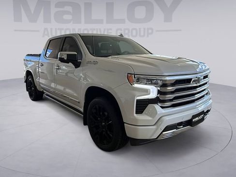 Used 2024 Chevrolet Silverado 1500 High Country w/ High Country Premium Package image 7
