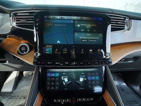 Used 2022 Jeep Grand Wagoneer Series III image 34