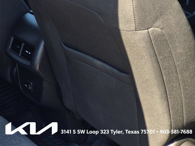 Used 2024 Chevrolet Equinox LT FWD image 17