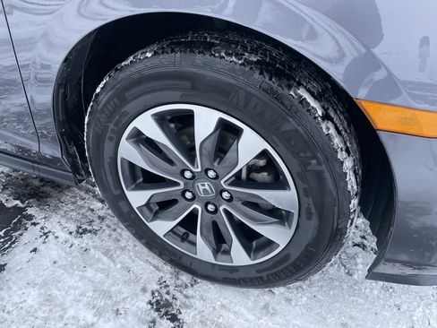 Used 2024 Honda Odyssey EX-L image 3