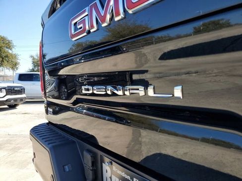 New 2026 GMC Sierra 1500 Denali w/ Denali Reserve Package image 9