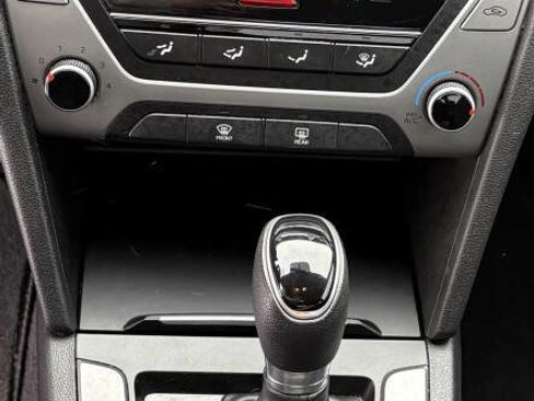Used 2018 Hyundai Elantra SEL image 9