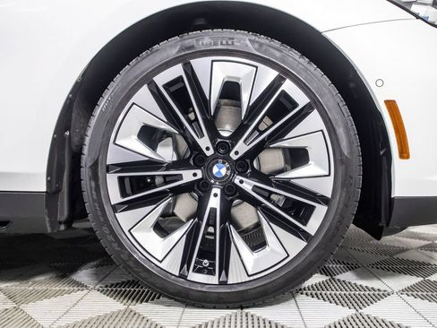 Used 2024 BMW 530i w/ Premium Package RWD image 40