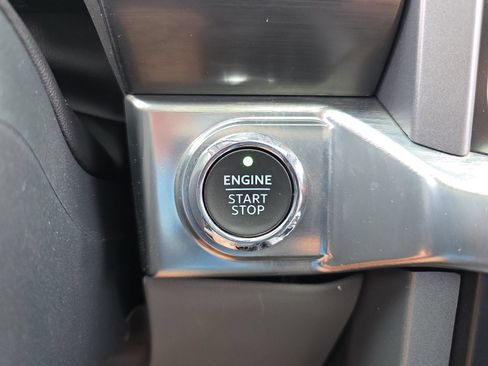 Used 2023 Ford F150 Lariat w/ Equipment Group 502A High AWD/4WD image 27