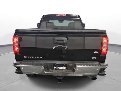 Used 2017 Chevrolet Silverado 2500 LTZ w/ LTZ Plus Package image 7