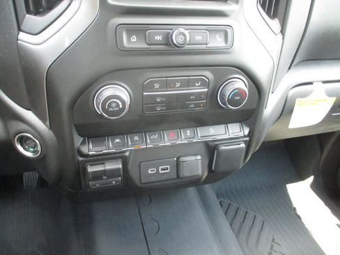 New 2026 Chevrolet Silverado 1500 Custom Trail Boss w/ Dark Appearance Package image 16