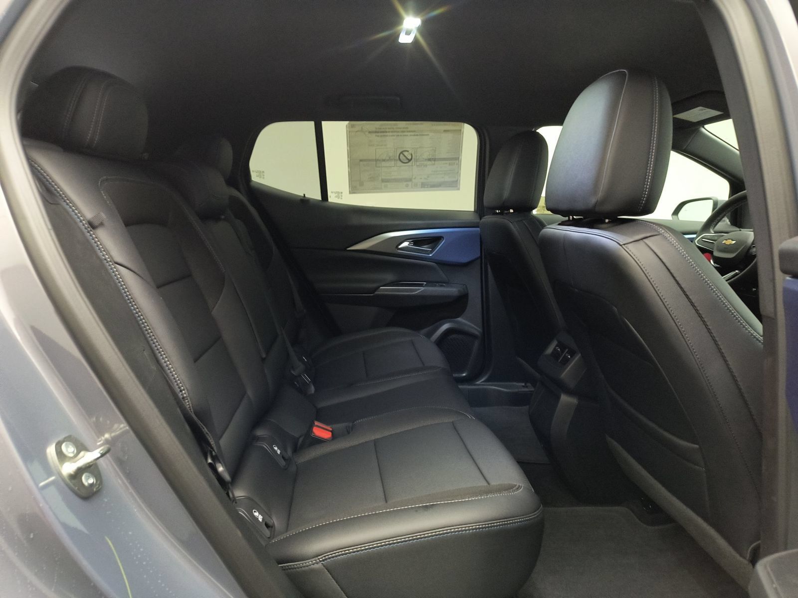 New 2026 Chevrolet Equinox EV LT FWD image 29