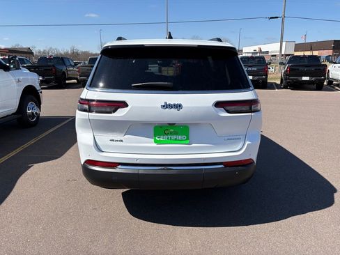Certified 2023 Jeep Grand Cherokee L Laredo image 4