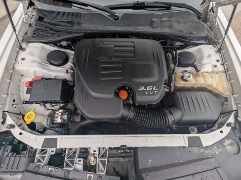 Used 2018 Dodge Challenger SXT w/ Blacktop Package RWD image 25