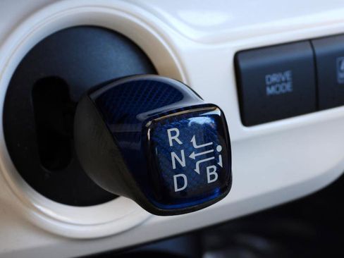 Used 2017 Toyota Prius Two image 62