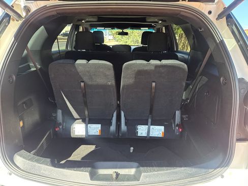 Certified 2018 Ford Explorer XLT w/ Equipment Group 201A AWD/4WD image 8