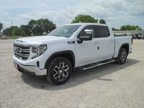 New 2026 GMC Sierra 1500 SLT w/ SLT Premium Plus Package AWD/4WD image 12