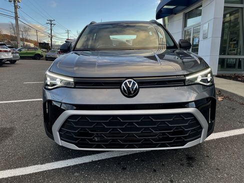 Used 2025 Volkswagen Taos S AWD/4WD image 7