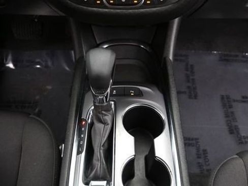 Used 2024 Chevrolet Malibu LT image 19