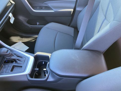 Certified 2025 Toyota RAV4 LE image 24