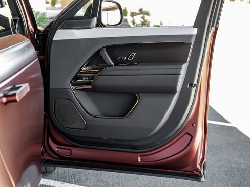 New 2025 Land Rover Range Rover Sport SV Edition Two image 25