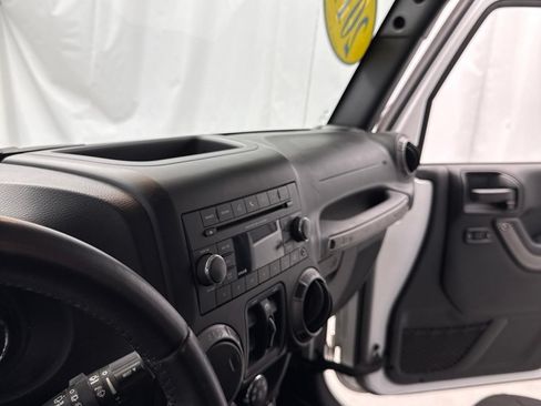 Used 2017 Jeep Wrangler Unlimited Sport w/ Quick Order Package 24S AWD/4WD image 22