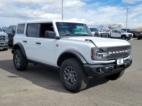 New 2025 Ford Bronco Badlands AWD/4WD image 4