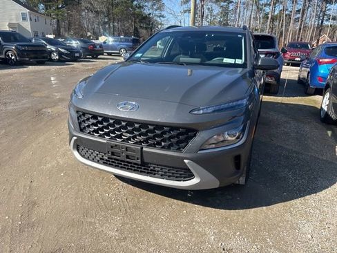 Used 2023 Hyundai Kona SEL w/ Cargo Package image 4