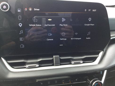 Used 2026 Chevrolet Equinox LT FWD image 18