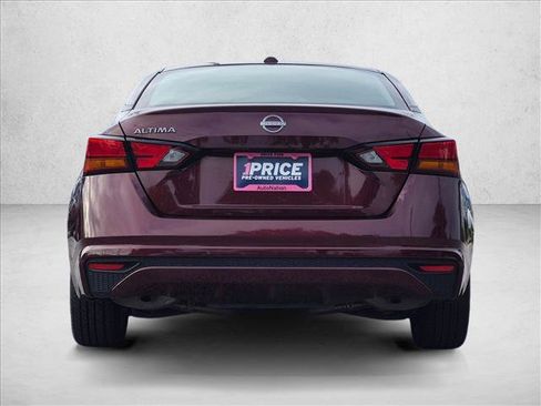 Used 2025 Nissan Altima 2.5 SV FWD image 7