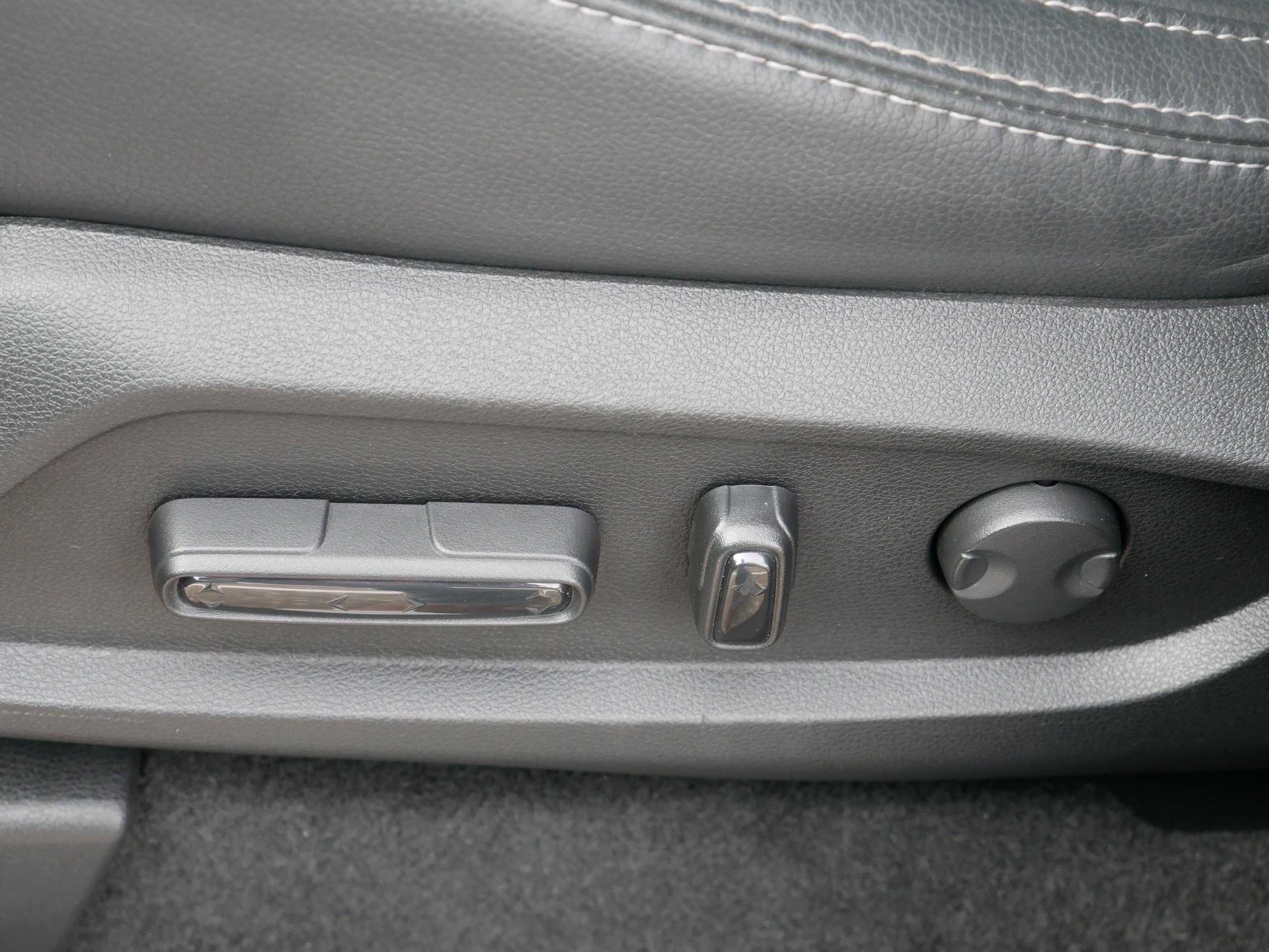 Certified 2025 Honda Pilot EX-L image 19