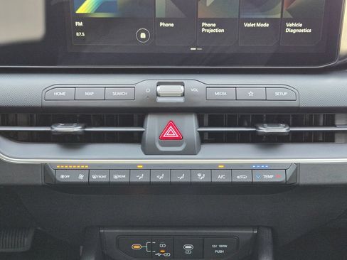New 2026 Kia K4 FWD image 16