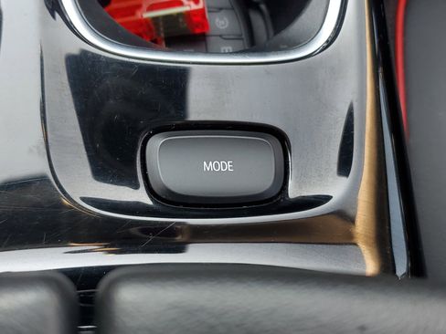 Used 2023 Buick Envision Essence w/ Sport Touring Package image 32