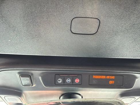 Used 2019 Chevrolet Camaro LT RWD image 21
