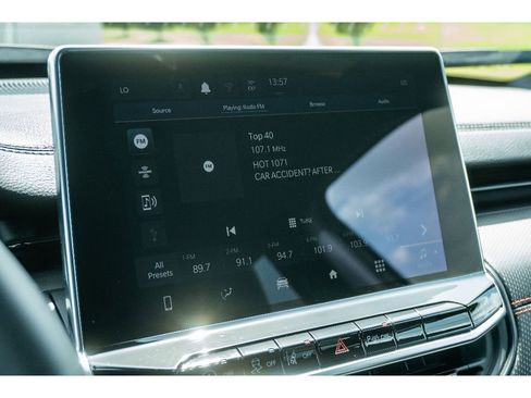 Used 2025 Jeep Compass Trailhawk image 24