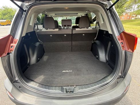 Used 2013 Toyota RAV4 XLE FWD image 25