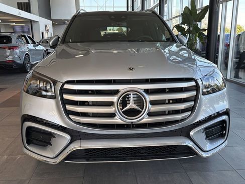 New 2026 Mercedes-Benz GLS 580 4MATIC image 7