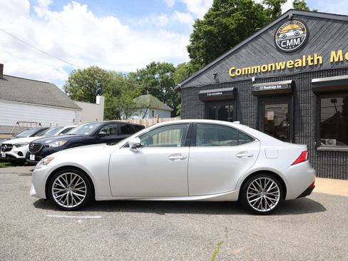 Used 2015 Lexus IS 250 AWD w/ Navigation System Package image 4