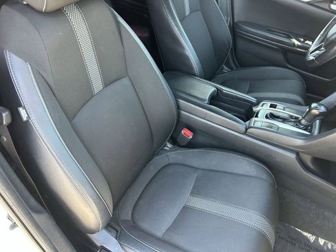 Used 2020 Honda Civic Sport image 11