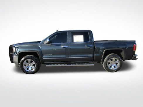 Used 2018 GMC Sierra 1500 SLT image 2