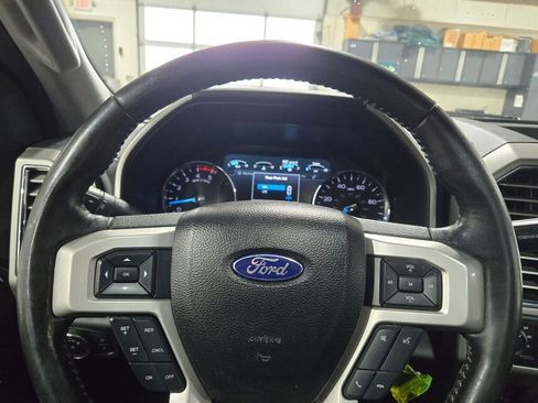 Used 2017 Ford F350 Lariat w/ Chrome Package image 34