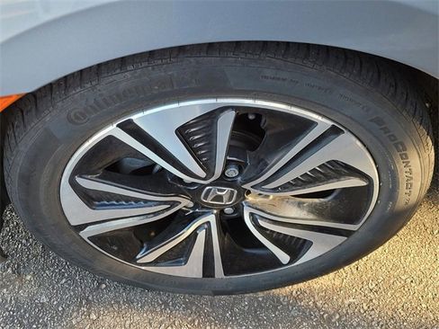 Used 2018 Honda Civic EX-T image 4