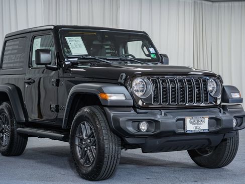 Used 2024 Jeep Wrangler Sport AWD/4WD image 1