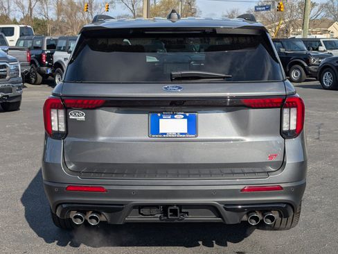 New 2026 Ford Explorer ST w/ Sun And Sound Package image 10