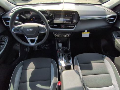 New 2026 Chevrolet TrailBlazer LT w/ Convenience Package AWD/4WD image 21