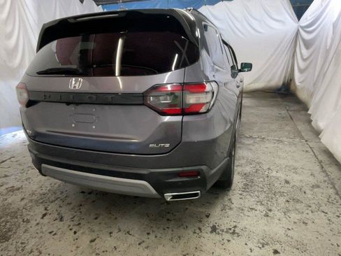 Used 2025 Honda Pilot Elite image 7