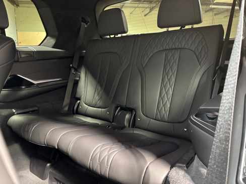 Used 2024 BMW X7 M60i w/ Executive Package AWD/4WD image 29