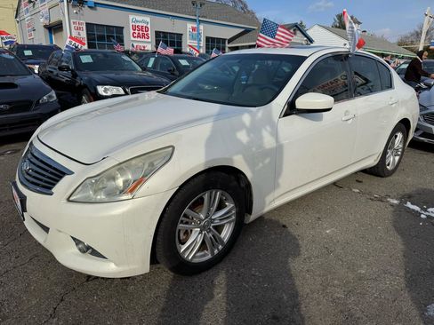 Used 2013 INFINITI G37 x Sedan w/ Premium Pkg AWD/4WD image 8