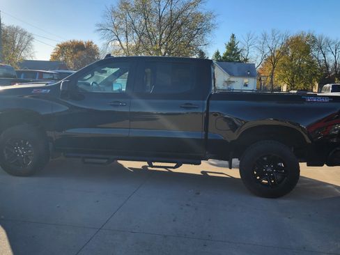 Used 2024 Chevrolet Silverado 1500 LT Trail Boss w/ LT Trail Boss Premium Package image 7