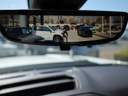 Used 2020 Chevrolet Silverado 3500 LTZ w/ LTZ Premium Package image 17