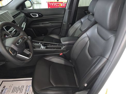 New 2026 Jeep Compass Limited AWD/4WD image 14