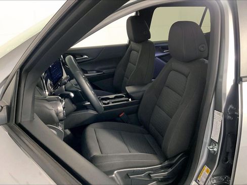 Used 2026 Chevrolet Equinox LT FWD image 23