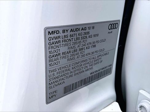 Used 2019 Audi Q8 Premium Plus w/ Premium Plus image 35