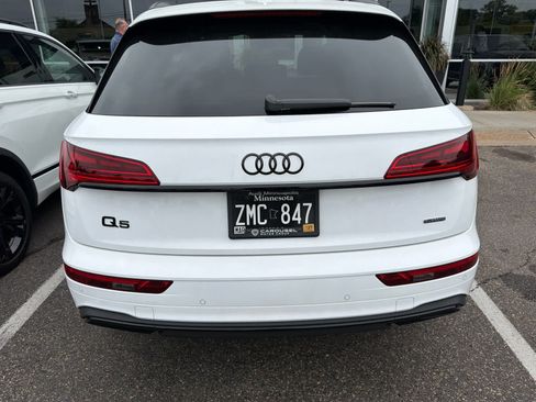 Used 2025 Audi Q5 2.0T Premium w/ Convenience Plus Package AWD/4WD image 4