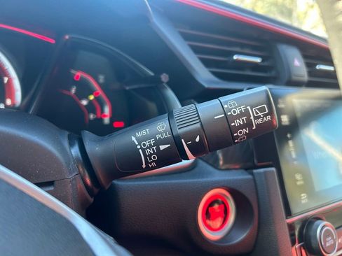 Used 2018 Honda Civic Type R image 22